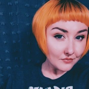 Meet your Posher, Holly